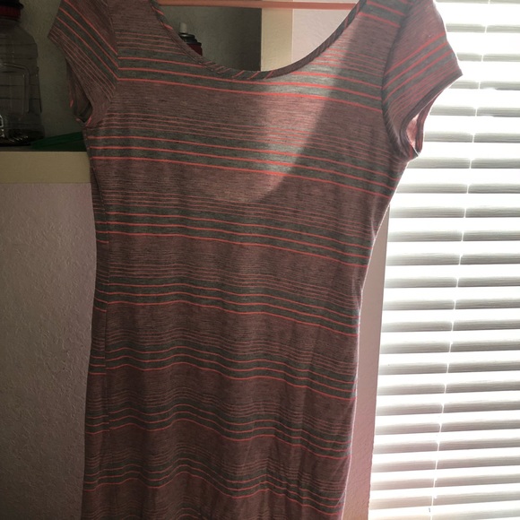 Dress - Picture 4 of 4